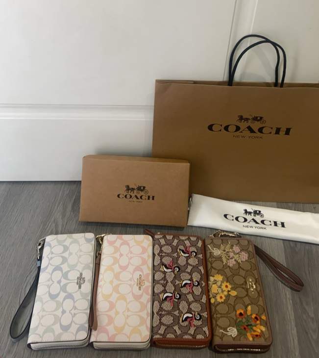 Picture of Coach Wallets _SKUfw239638577fw